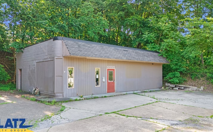 Pictures of Retail, Office property located at 2290 St Clair Ave, East Liverpool, OH 43920 for lease - image #1