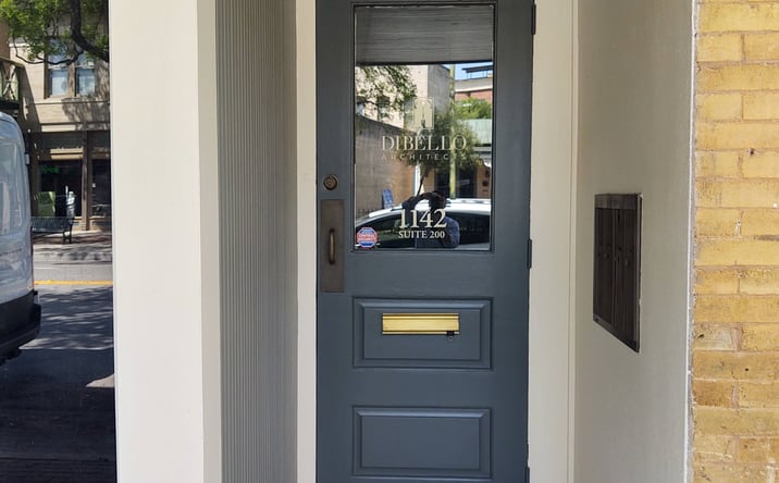 Pictures of Office property located at 1142 E Commerce St, San Antonio, TX 78205 for lease - image #1