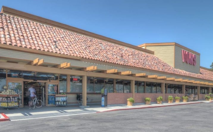 Pictures of Retail property located at 1702-1792 Garnet Ave, San Diego, CA 92109 for lease - image #1