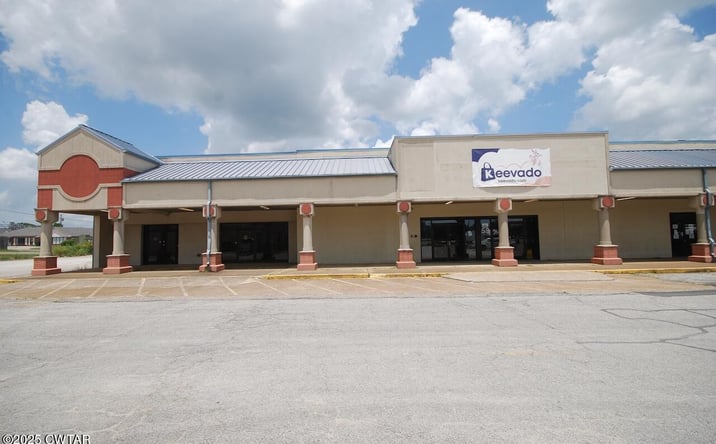 Pictures of Retail, Special Purpose, Land, Industrial property located at 53 Carriage House Drive, Jackson, TN 38305 for lease - image #1