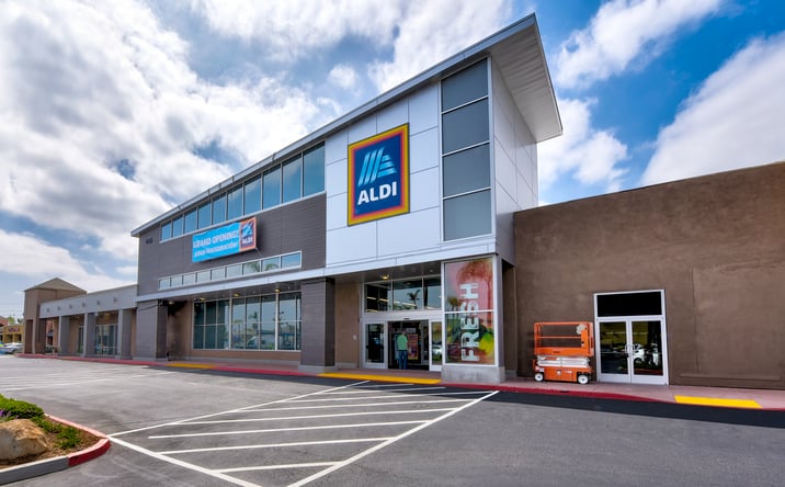 Pictures of Retail property located at 6755 Mira Mesa Blvd, San Diego, CA 92121 for lease - image #1