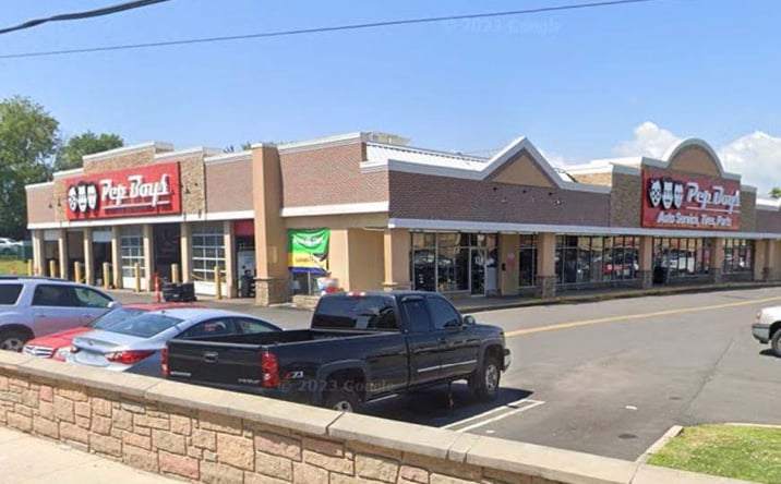 Pictures of Retail property located at 773-801 Roosevelt Avenue, Carteret, NJ 07008 for lease - image #1
