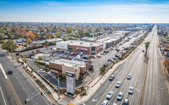 Pictures of Retail property located at 5621 Stockton Blvd, Sacramento, CA 95824 for lease - image #1