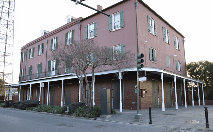 Pictures of Retail property located at 1000 N Peters St, New Orleans, LA 70116 for lease - image #1