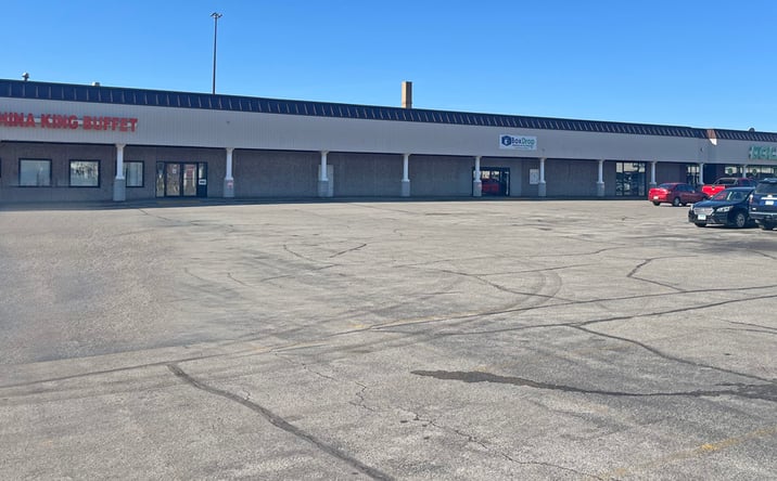 Pictures of Retail property located at 215 N Central Ave, Duluth, MN 55807 for lease - image #1