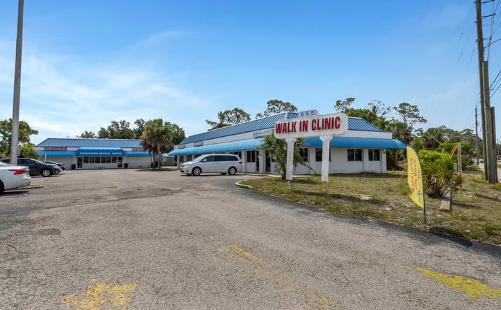 Pictures of Office property located at 655 N Indiana Ave, Englewood, FL 34223 for lease - image #1