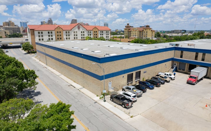 Pictures of Industrial property located at 1133 E Houston St, San Antonio, TX 78205 for lease - image #1