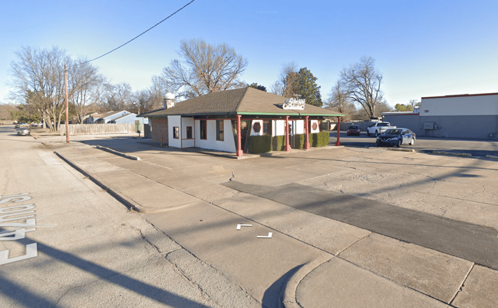 Pictures of Retail, Restaurant property located at 4203 S Peoria Ave, Tulsa, OK 74105 for lease - image #1
