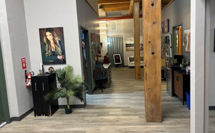 Pictures of Retail, Office property located at 558 N Main Street, Oshkosh, WI 54901 for lease - image #1