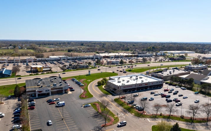 Pictures of Retail property located at 6150 E State St, Rockford, IL 61108 for lease - image #1