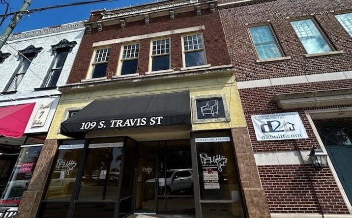 Pictures of Retail, Office property located at 109 S Travis St, Sherman, TX 75090 for lease - image #1