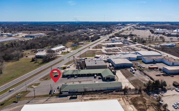 Pictures of Office property located at 5452 Texoma Pkwy, Sherman, TX 75090 for lease - image #1