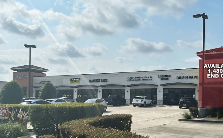 Pictures of Retail property located at 1355 E League City Pkwy, League City, TX 77573 for lease - image #1