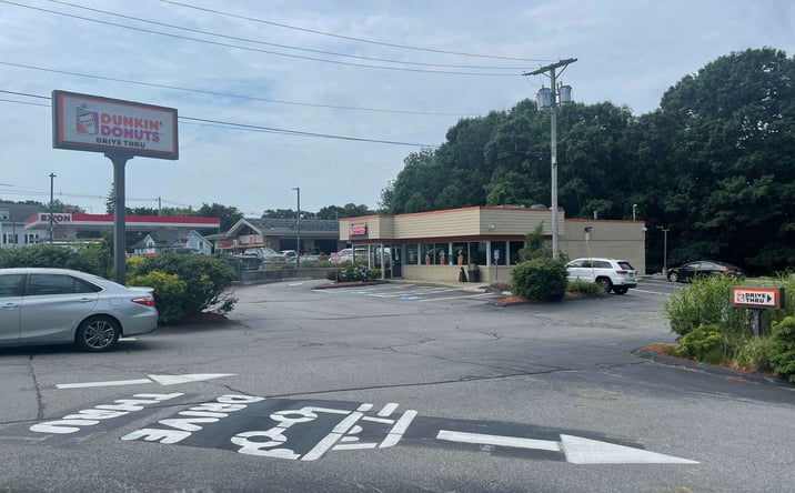 Pictures of Retail, Restaurant property located at 623 Fall River Avenue, Seekonk, MA 02771 for lease - image #1