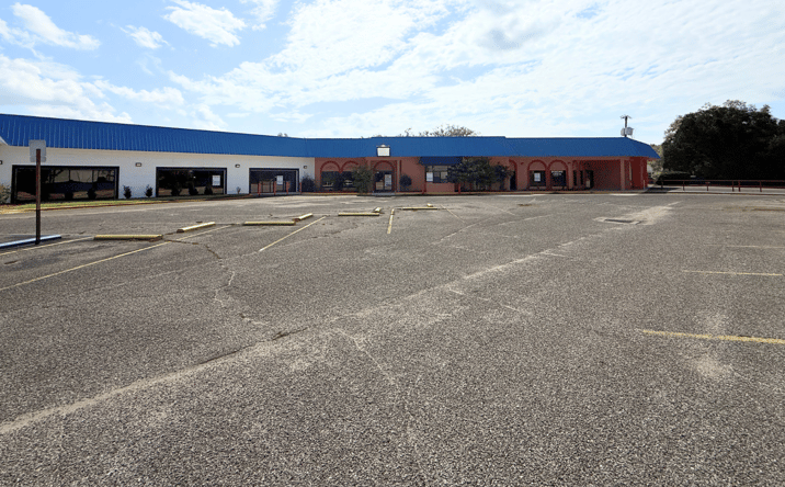 Pictures of Retail, Restaurant, Special Purpose property located at 6403 N 9th Ave, Pensacola, FL 32504 for lease - image #1