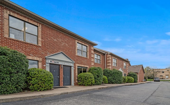 Pictures of Office property located at 504 Autumn Springs Ct, Franklin, TN 37067 for lease - image #1