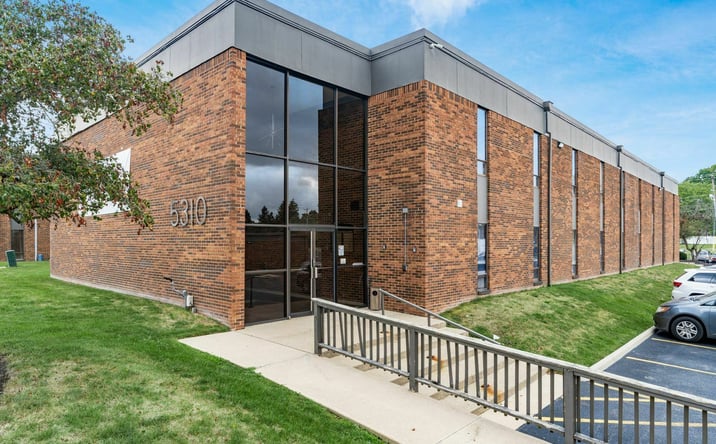 Pictures of Office property located at 5310 E Main St, Whitehall, OH 43213 for lease - image #1