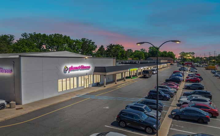 Pictures of Retail property located at 1250 NJ-27, Woodbridge Township, NJ 07067 for lease - image #1