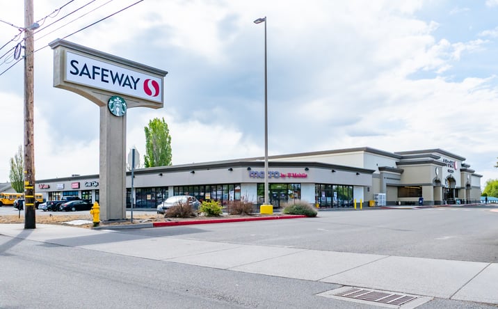 Pictures of Retail property located at 5520 S 6th St, Klamath Falls, OR 97603 for lease - image #1