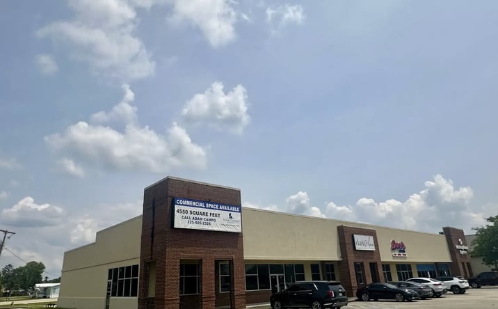 Pictures of Retail property located at 4443 LA-1, Port Allen, LA 70767 for lease - image #1