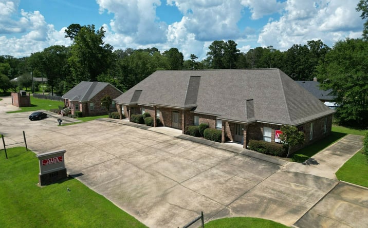 Pictures of Retail, Office property located at 7112 S Siwell Rd, Byram, MS 39272 for lease - image #1
