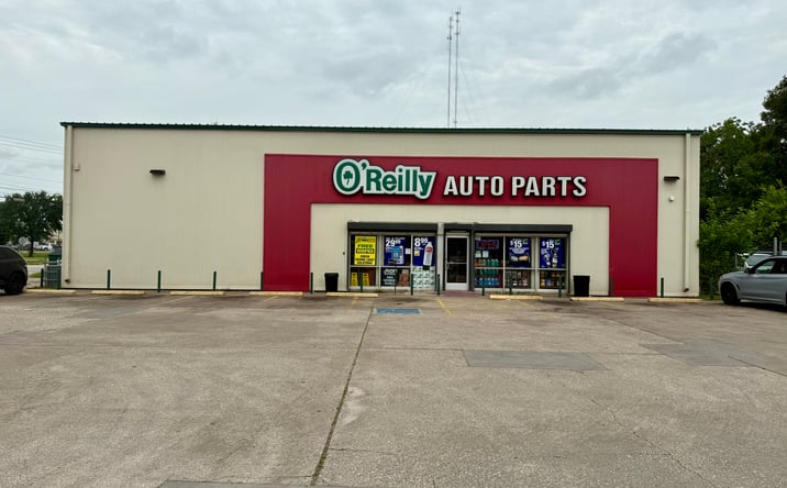 Pictures of Retail, Industrial property located at 4401 Decker Dr, Baytown, TX 77520 for lease - image #1
