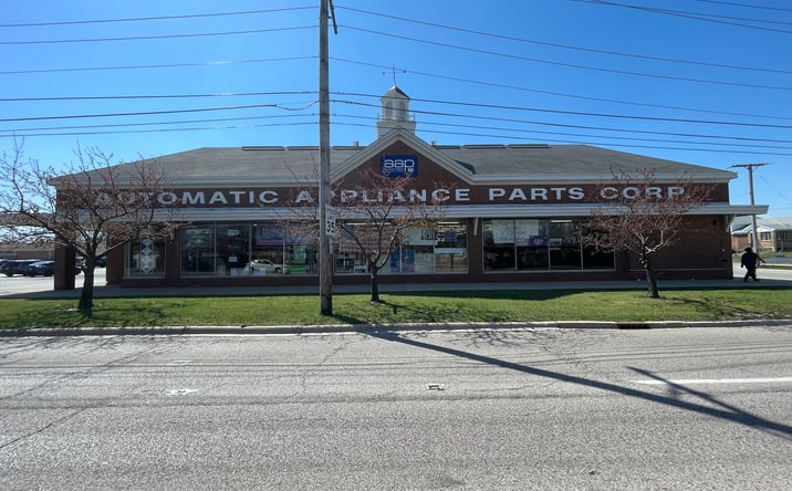 Pictures of Retail property located at 7757 W Lawrence Ave, Norridge, IL 60706 for lease - image #1