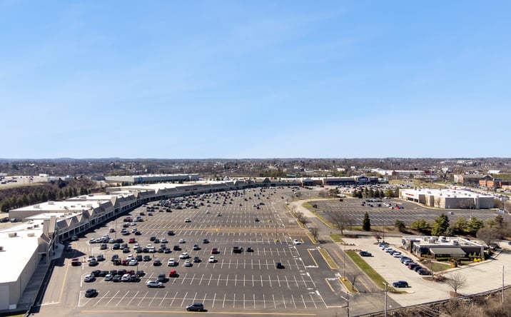 Pictures of Retail property located at 1025 Mountain View Dr, West Mifflin, PA 15122 for lease - image #1