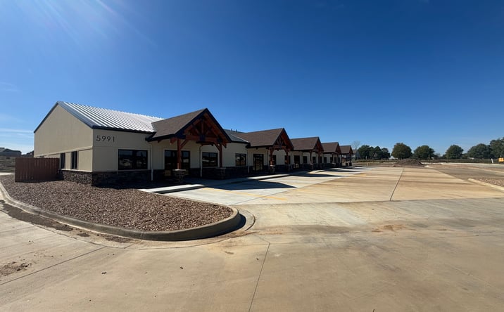 Pictures of Retail, Office, Industrial property located at 5300 S Zero St, Fort Smith, AR 72908 for lease - image #1