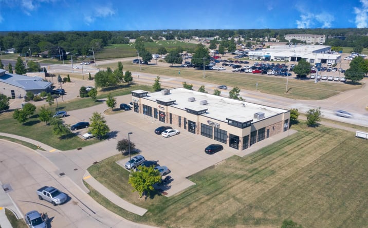 Pictures of Office, Retail, Restaurant property located at 3280 RIDGE Point #BLDG2, Bettendorf, IA 52722 for lease - image #1
