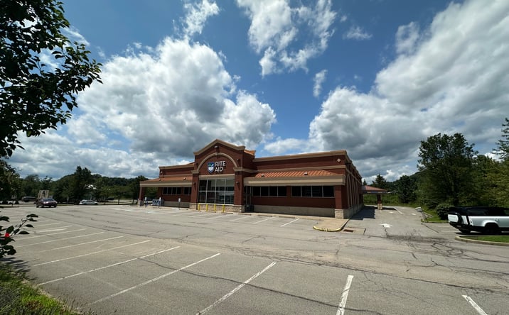 Pictures of Retail property located at 100 Seven Fields Blvd, Seven Fields, PA 16046 for lease - image #1