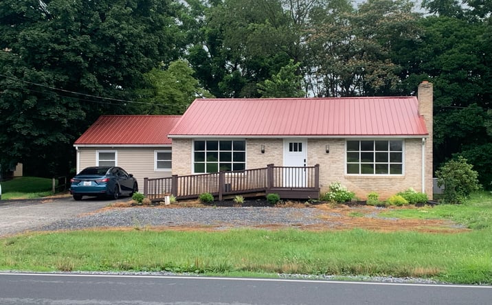 Pictures of Office property located at 390 Alexander Spring Rd, Carlisle, PA 17015 for lease - image #1