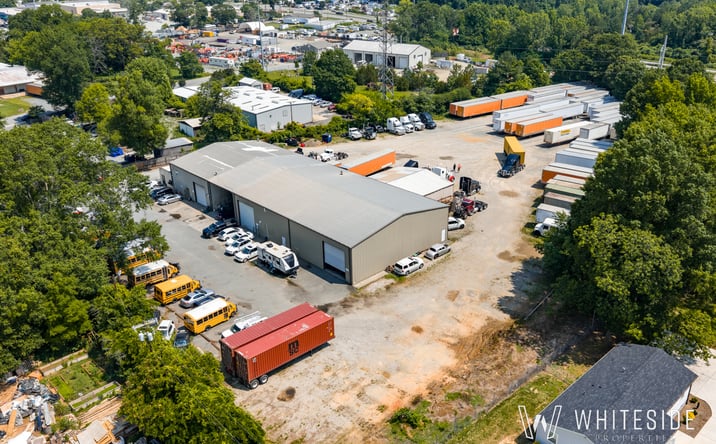 Pictures of Industrial property located at 4420 Rozzelles Ferry Rd, Charlotte, NC 28216 for lease - image #1