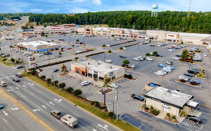Pictures of Retail property located at 1305 E Broad Ave, Rockingham, NC 28379 for lease - image #1