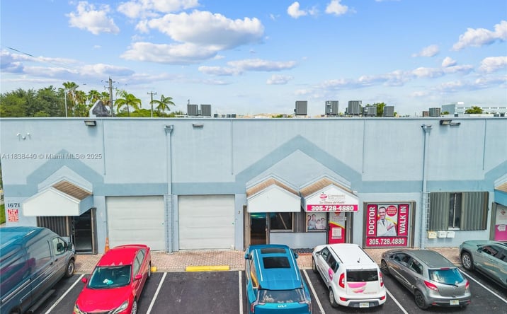 Pictures of Industrial property located at 1671 W 37th St # 2, Hialeah, FL 33012 for lease - image #1