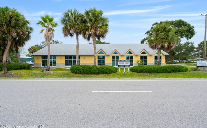 Pictures of Office property located at 301 W Fee Avenue, Melbourne, FL 32901 for lease - image #1