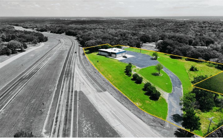 Pictures of Office property located at 1020 US-69, Denison, TX 75021 for lease - image #1