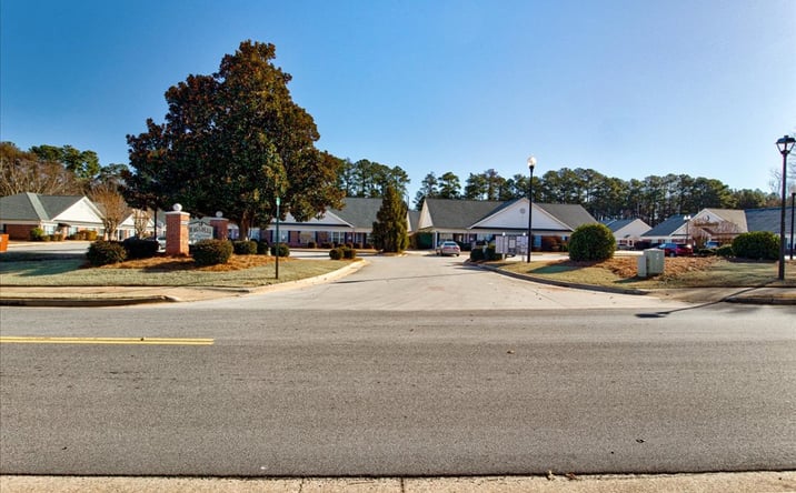 Pictures of Office property located at 801 Pavilion Ct, McDonough, GA 30253 for lease - image #1