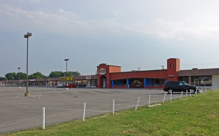 Pictures of Retail property located at 4550 Gus Thomasson Road, Mesquite, TX 75150 for lease - image #1