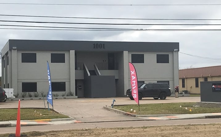 Pictures of Office property located at 1001 W Baker Rd, Baytown, TX 77521 for lease - image #1