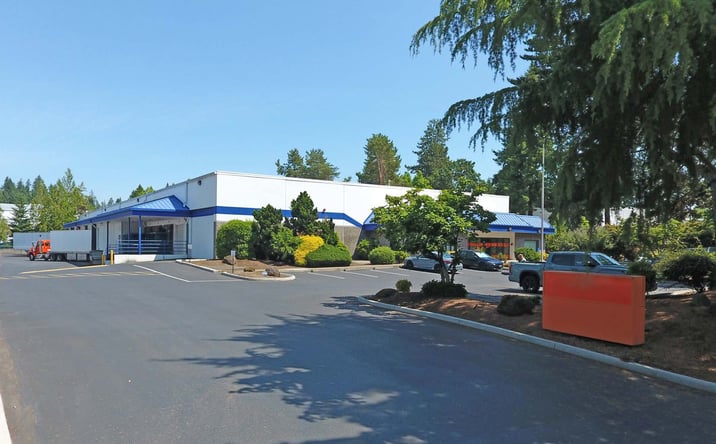 Pictures of Retail, Industrial property located at 10100 SW Commerce Cir, Wilsonville, OR 97062 for lease - image #1