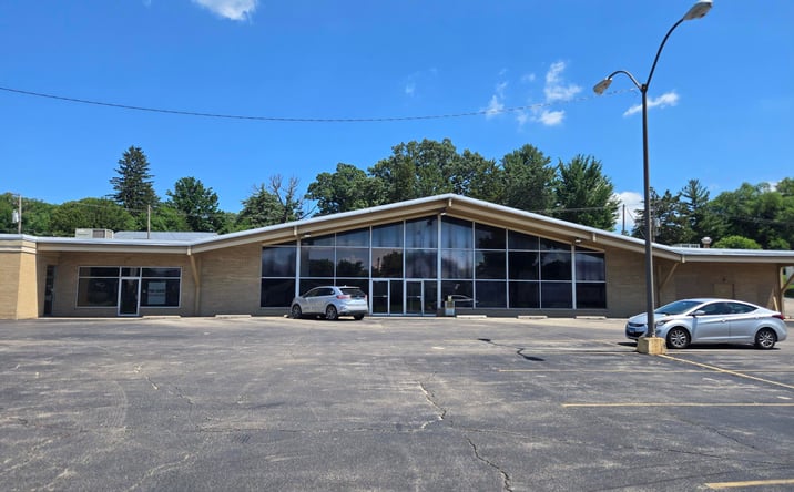 Pictures of Retail property located at E Lincoln Way, Morrison, IL 61270 for lease - image #1