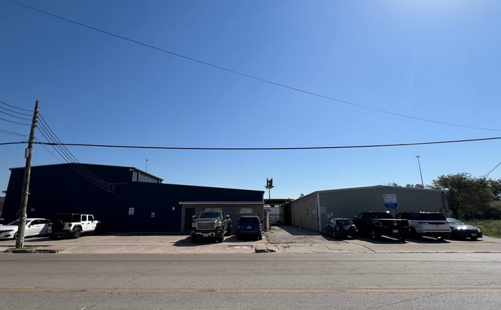 Pictures of Industrial, Retail property located at 3300 Jensen Dr, Houston, TX 77026 for lease - image #1