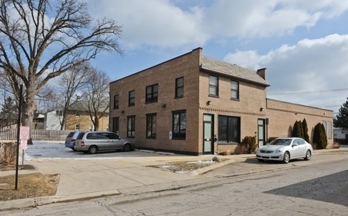 Pictures of Special Purpose property located at 2132 Green Bay Road, Highland Park, IL 60035 for lease - image #1