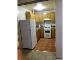 9606493