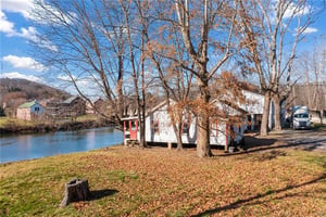 22683917