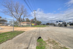 9651157