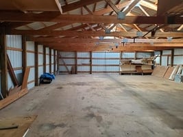 31598427