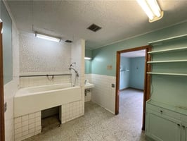 9836712