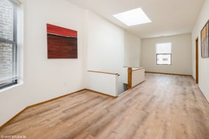 31751259